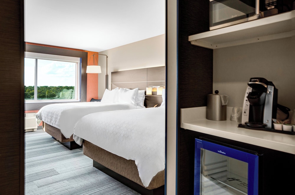 Suite, 2 Queen Beds (Additional Living Area) - Photo 4