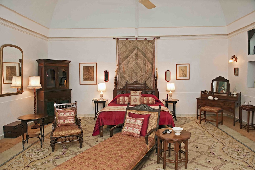 Regal Suite photo 3
