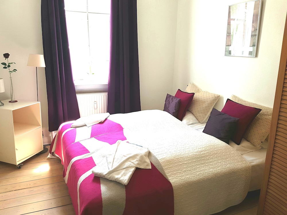 Classic Apartment, 3 Bedrooms, 2 Bathrooms