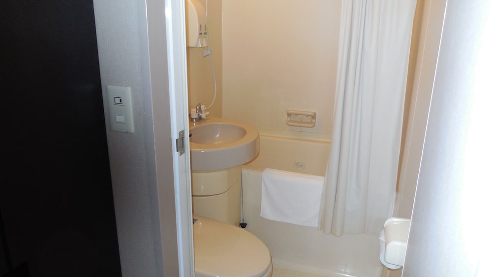 Standard Twin Room, Smoking photo 3