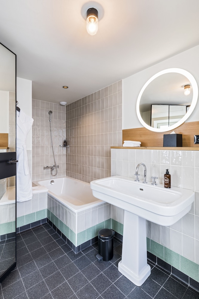 Basic Suite (Suite Panoramique)