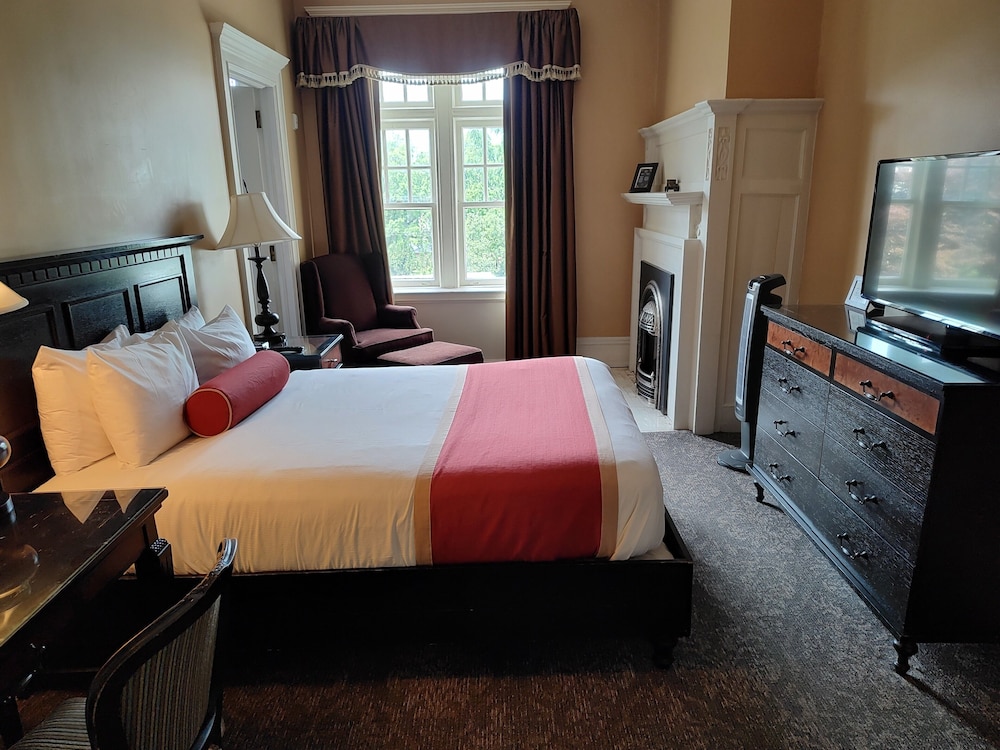 Standard Room, 1 Queen Bed (Fifth Avenue House) photo 3