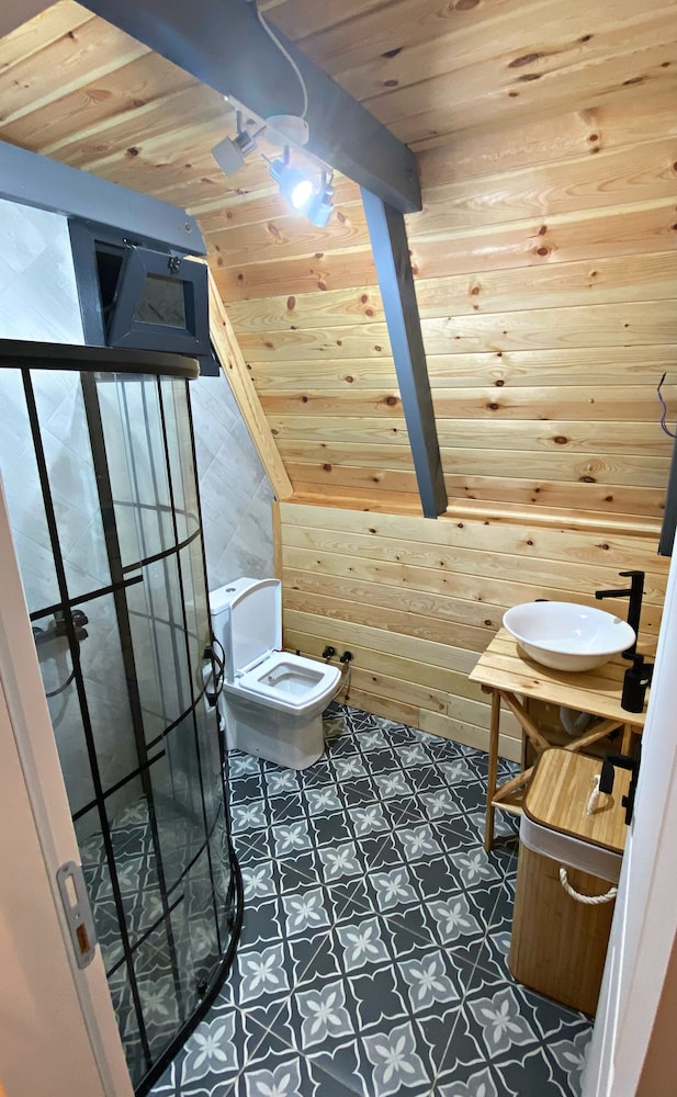 Comfort Tree House, 1 Bedroom, Patio, River View photo 2