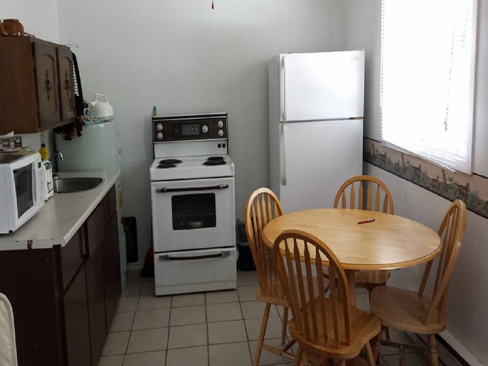 Cottage, 2 Bedrooms, Kitchen photo 2