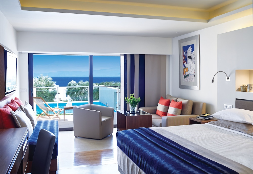 Superior Room - Individual Pool