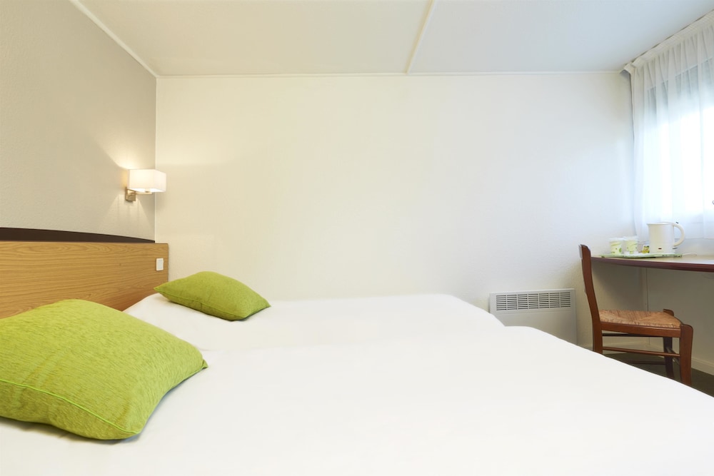 Standard Room, 2 Twin Beds (1 Junior Bed Up To 10 Years) photo 3