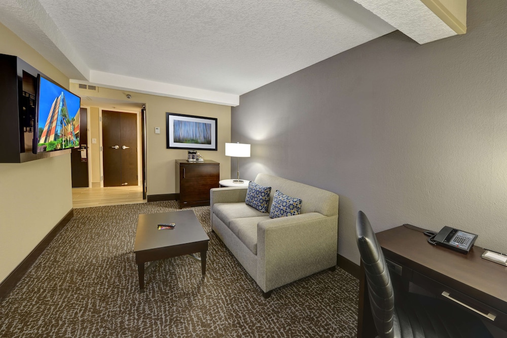 Room, 1 King Bed (Townhouse)