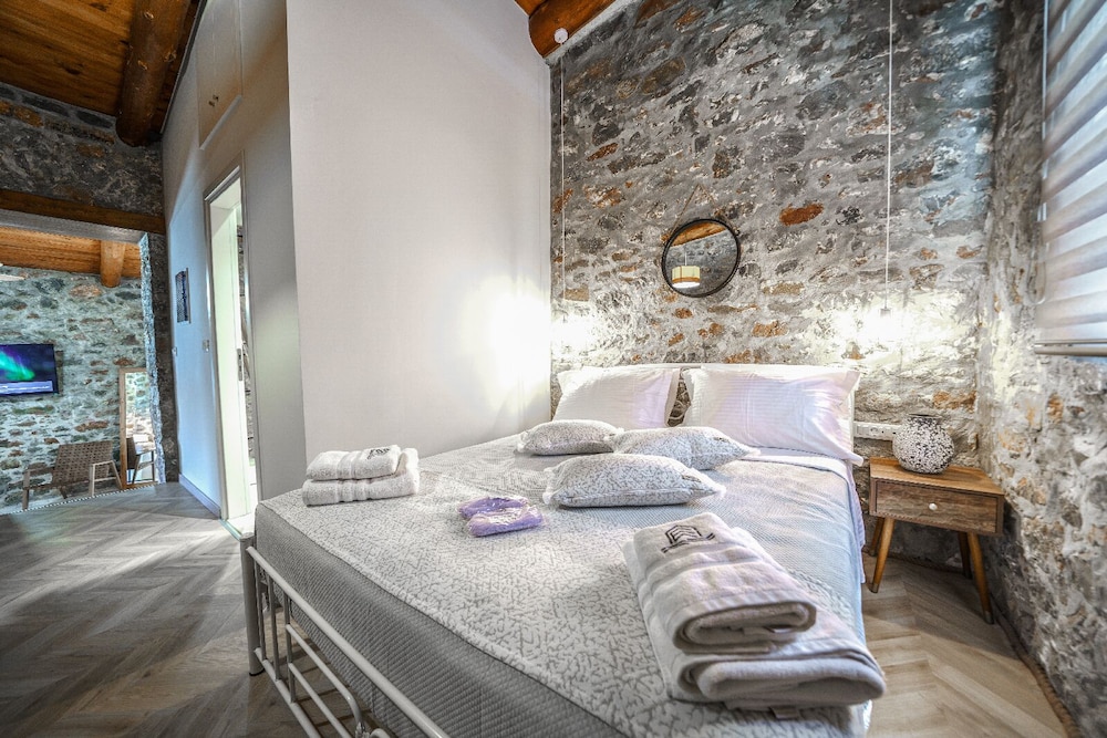 Aktaia Suite with Sea View