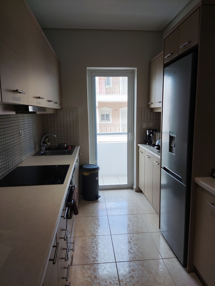 Economy Apartment, 3 Bedrooms, Non Smoking, Private Bathroom (A4) - Photo 7