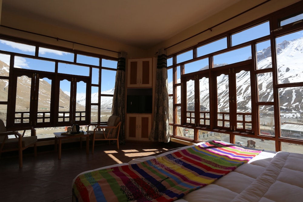Deluxe Room, Mountain View photo 2