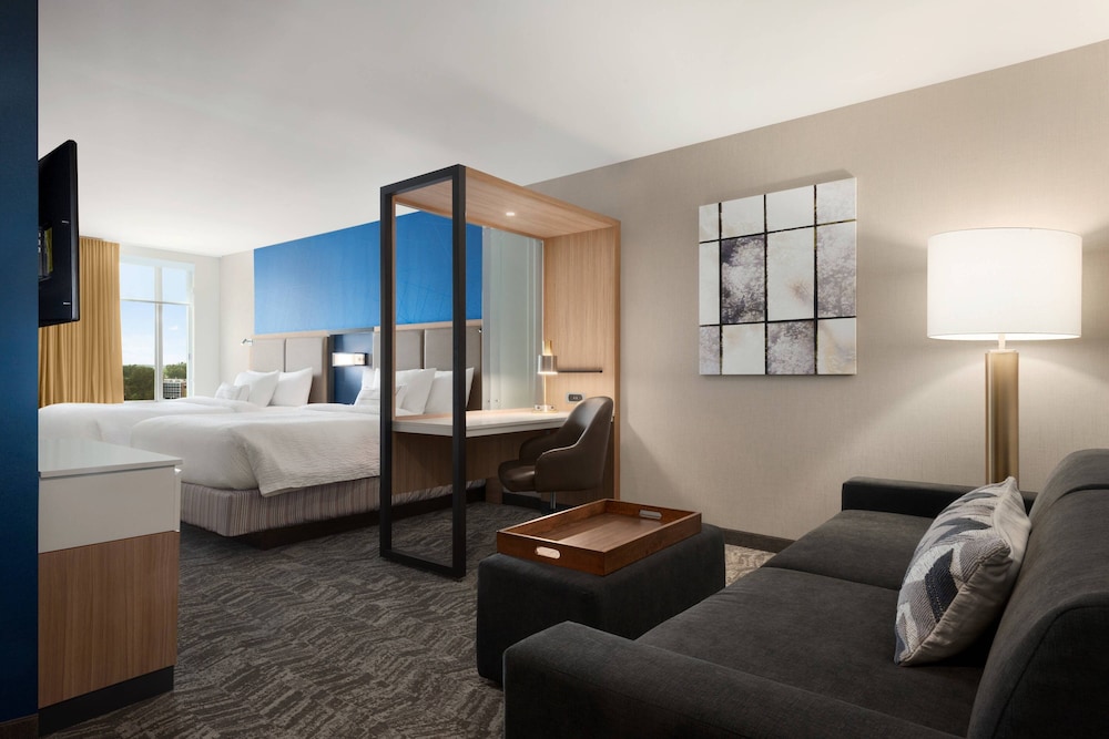 Suite, Multiple Beds, City View photo 1