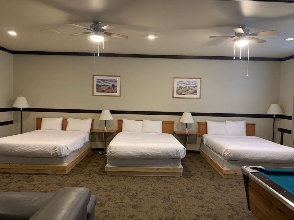 Deluxe Suite, 2 Bedrooms photo 2
