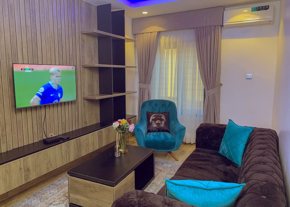 Luxury Suite photo 1