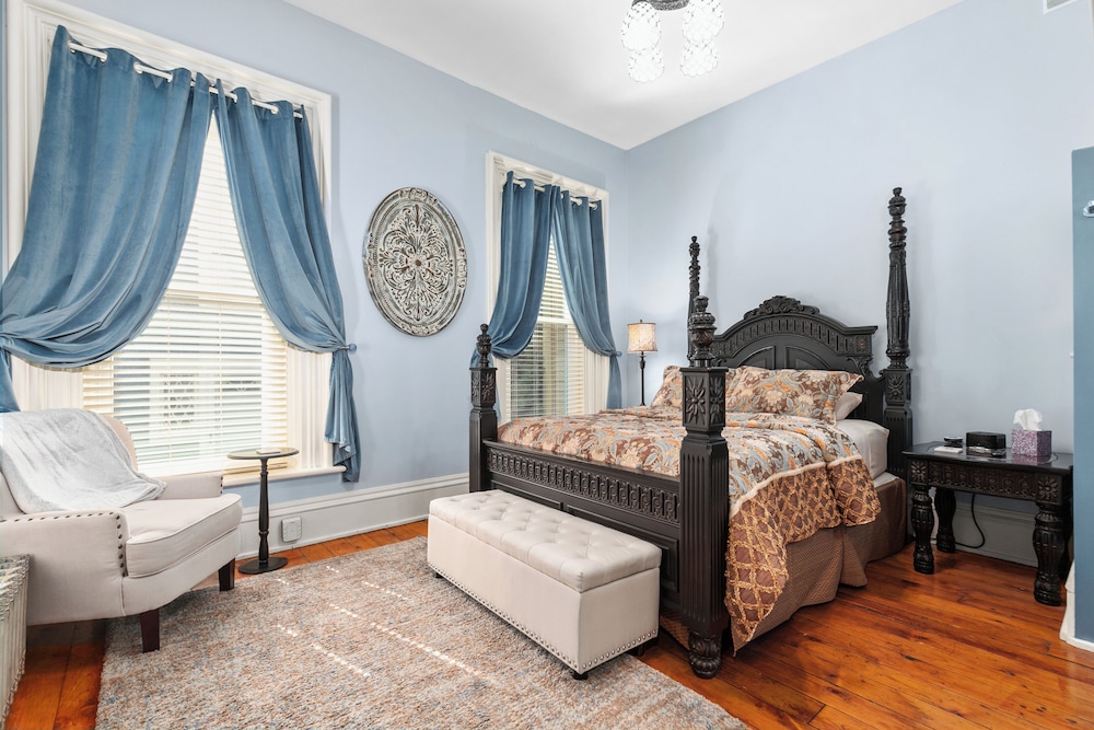 Blue Room Suite photo 1