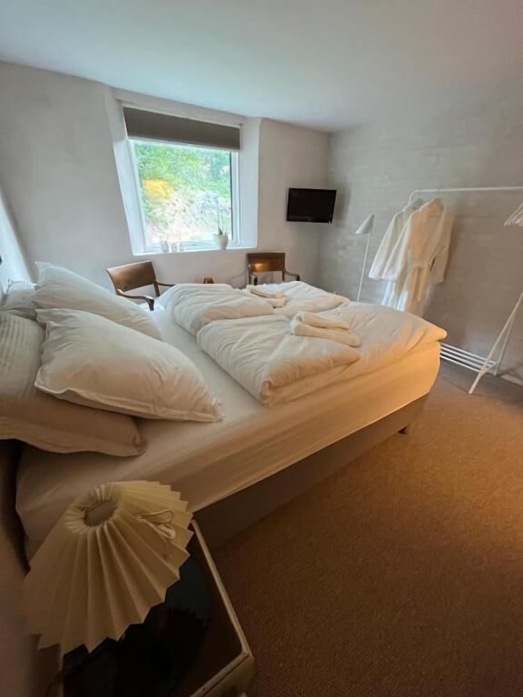 Comfort Double Room, 1 Queen Bed, Pool Access, Garden View