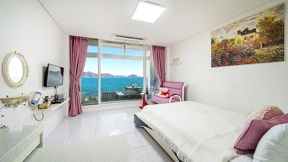 Basic Room, 1 Bedroom (Aida102(Ocean view)) photo 1