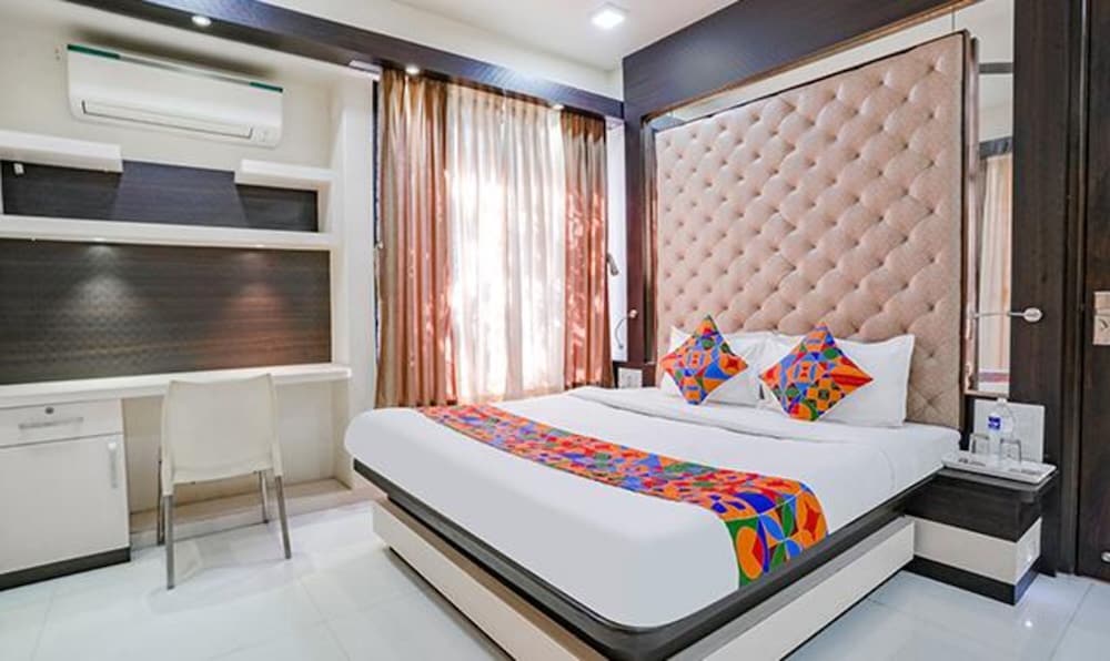 Deluxe Room - Photo 4