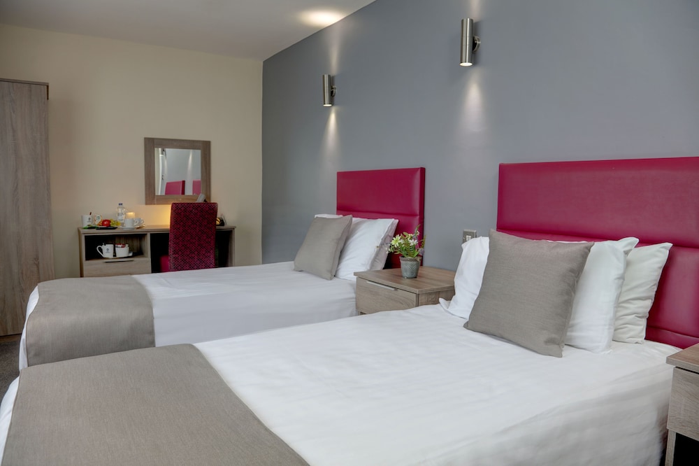 Suite, 2 Bedrooms, Non Smoking photo 3