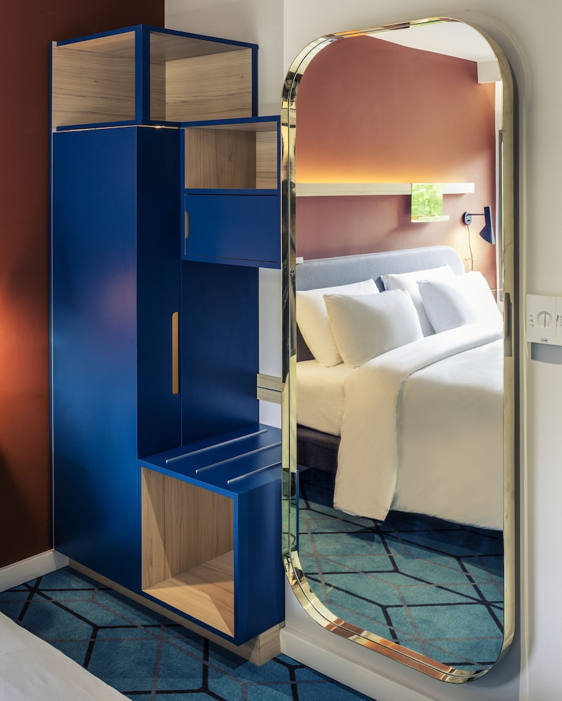 Superior Room, 1 King Bed (Canal Saint Félix) photo 3