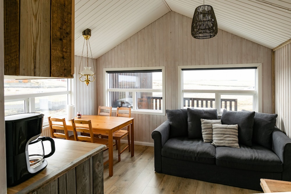 Deluxe Cottage, 2 Bedrooms, Hot Tub photo 3