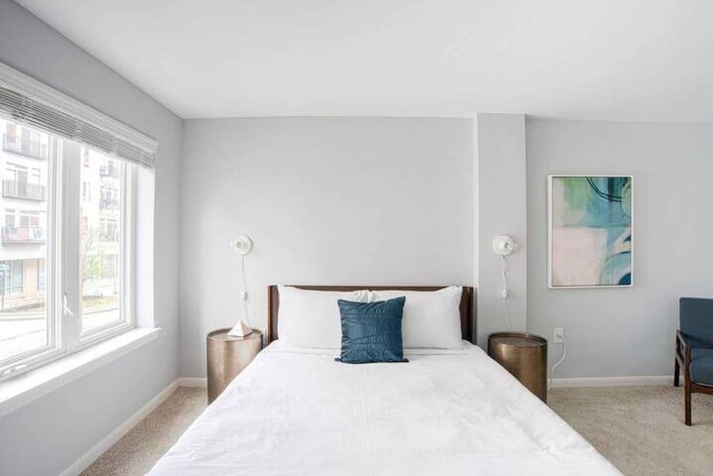 Cozysuites TWO Stylish Apts Monument Circle Indy, Photo 15