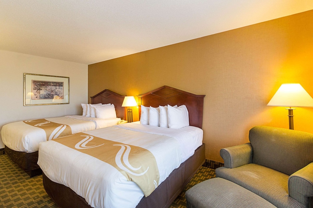 Standard Room, 2 Queen Beds, Non Smoking (Upper Floor) photo 2
