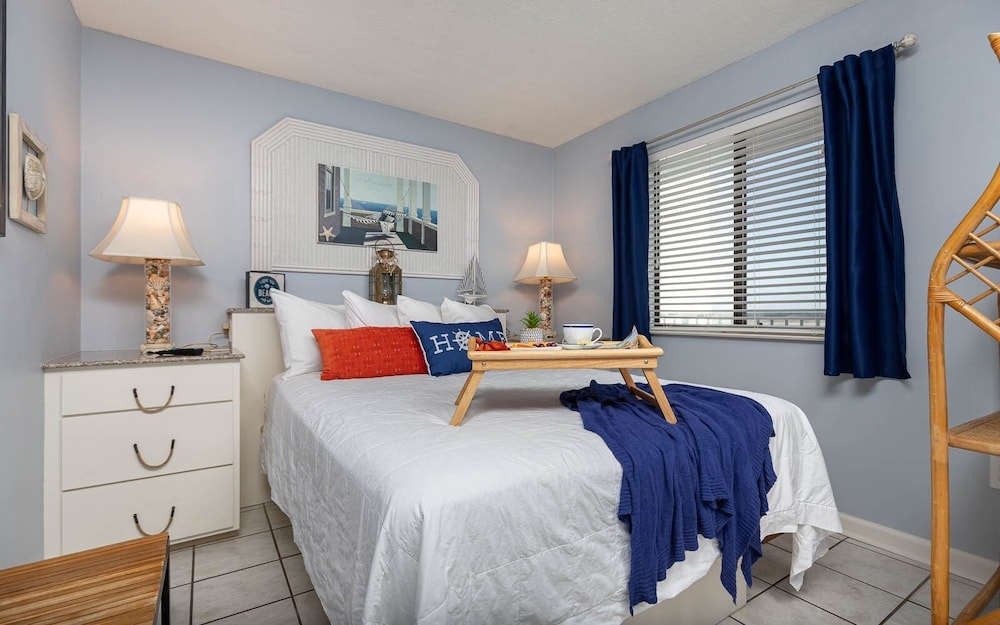 Condo, 1 Bedroom