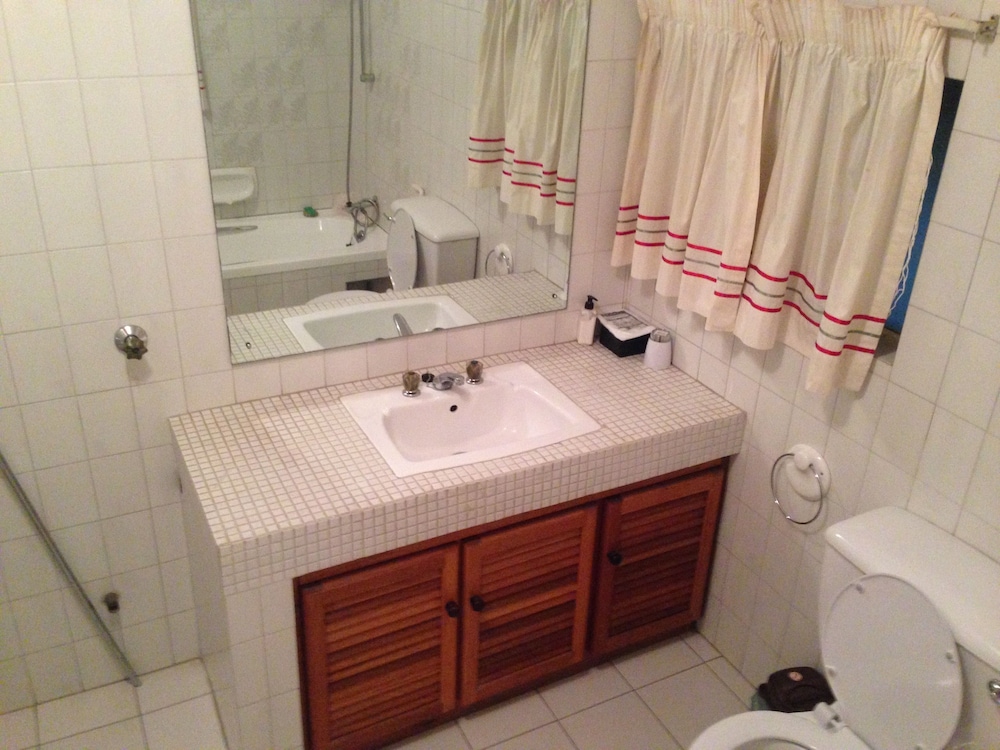 Classic Studio Suite, Private Bathroom, Garden View photo 2