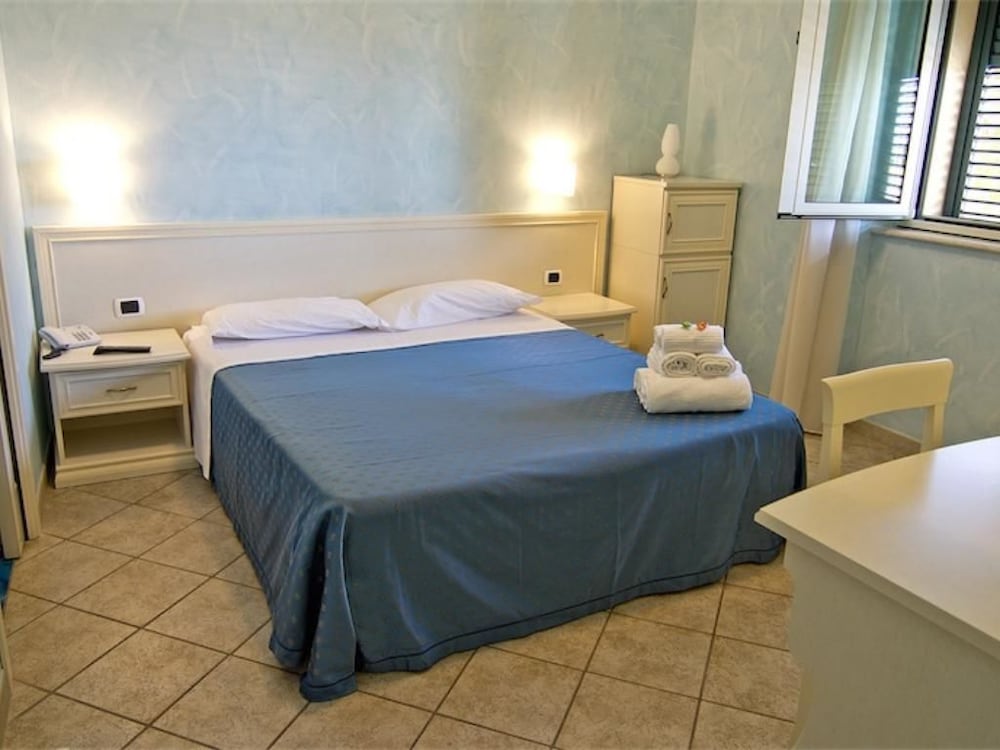 Double Or Twin Room, Accessible photo 2