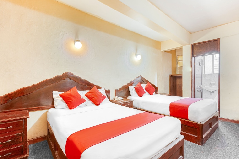 Standard Room, 2 Double Beds photo 2