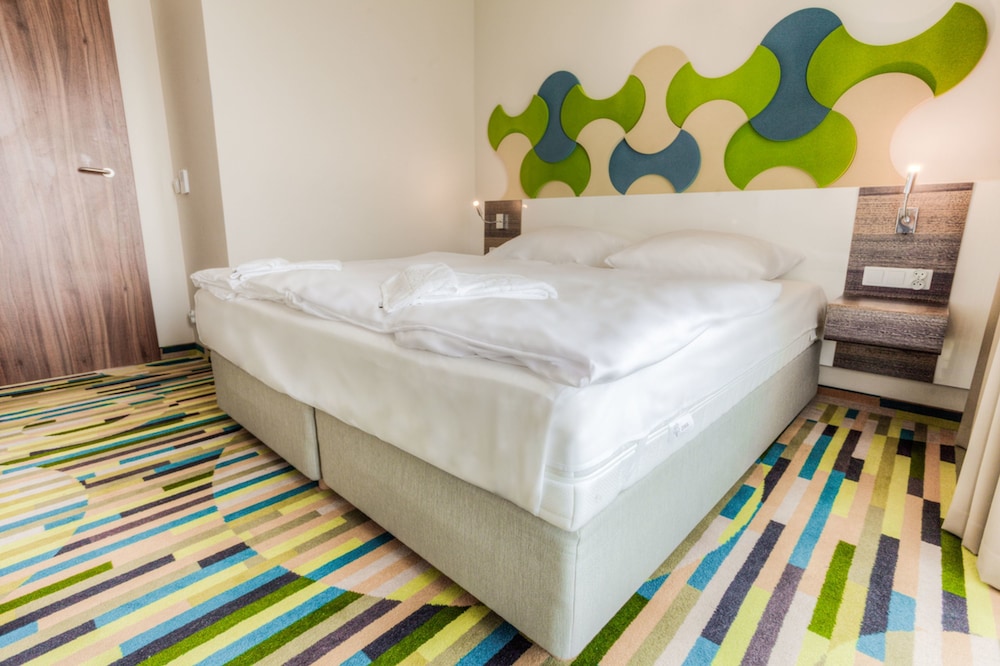 Luxury Apartment, 1 Bedroom, Partial Sea View photo 2