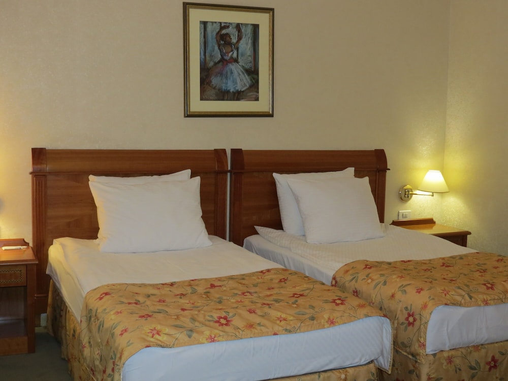 Deluxe Room, 1 Queen Bed