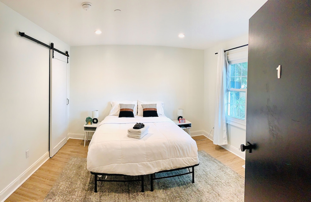Room, 1 Queen Bed, Non Smoking photo 2