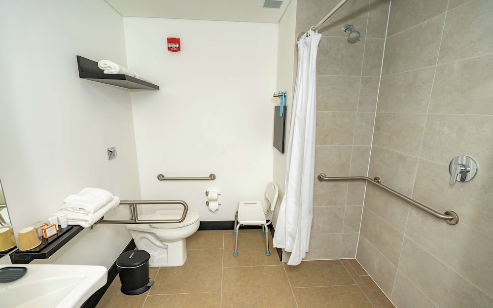 Room, 2 Twin Beds, Ocean View - Photo 6