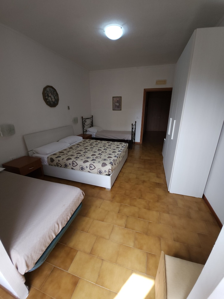 Comfort Quadruple Room photo 1