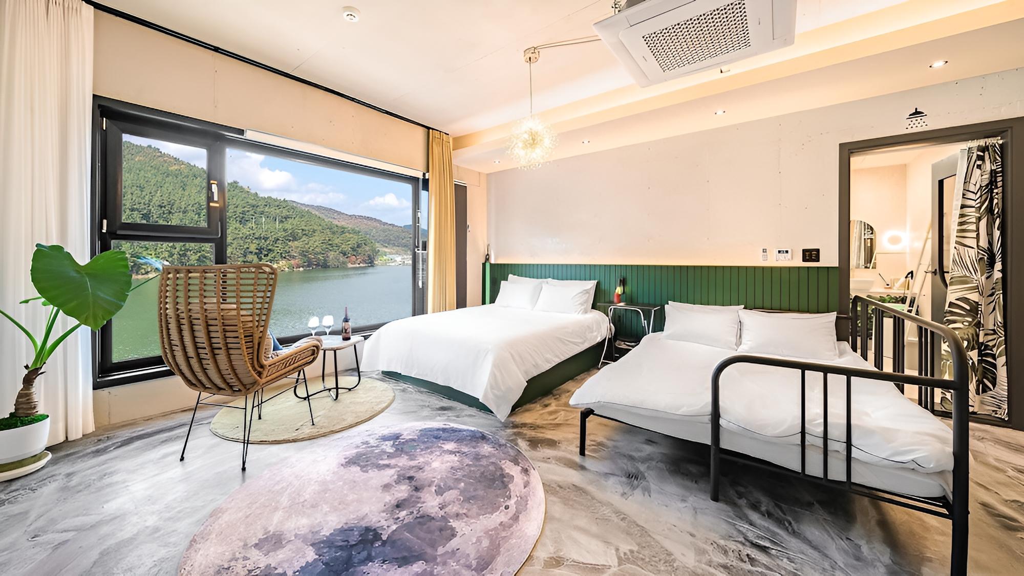 Basic Room, 1 Bedroom (2jib(2F, Ocean View, Bath tub)) photo 3