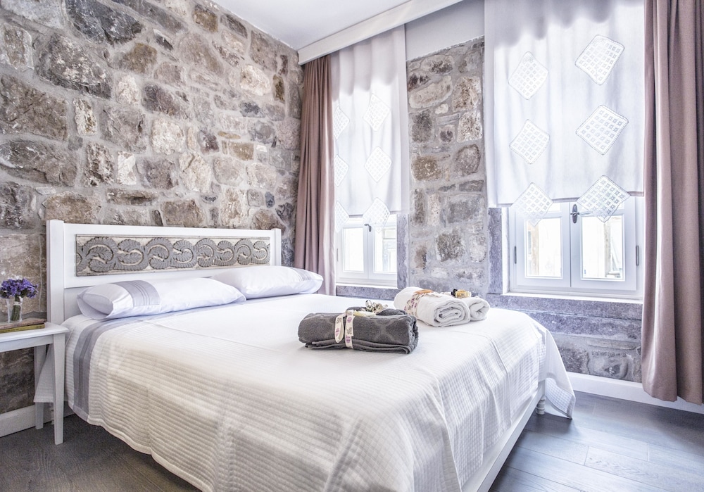 Standard Single Room, Non Smoking, Partial Sea View photo 1
