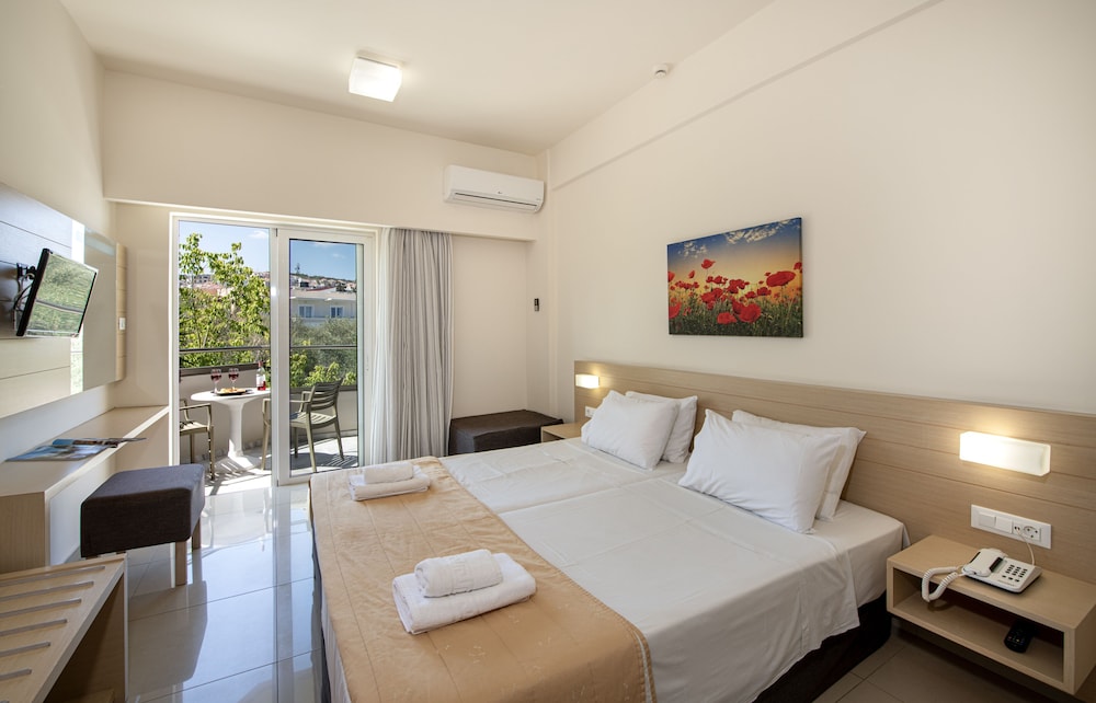 Standard Double Room - Photo 4