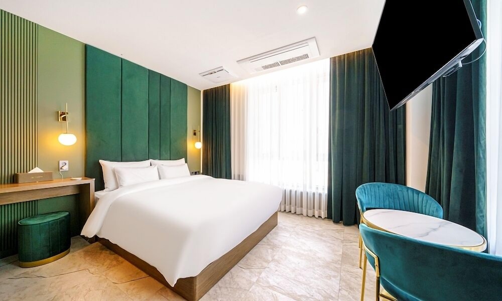 Royal Suite - Photo 1