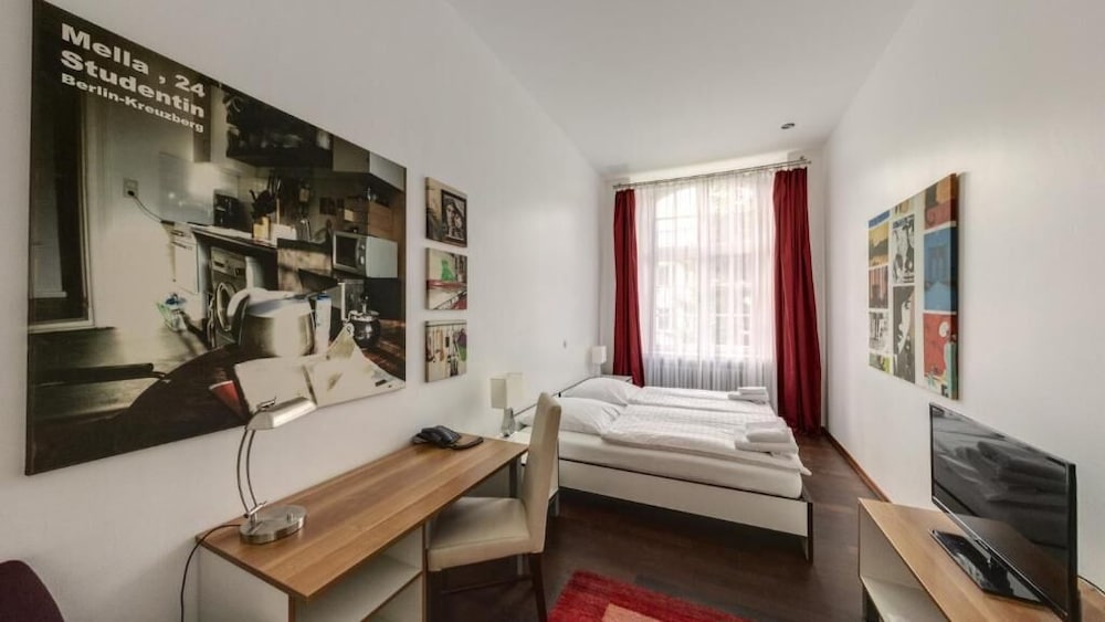 Double or Twin Room photo 1