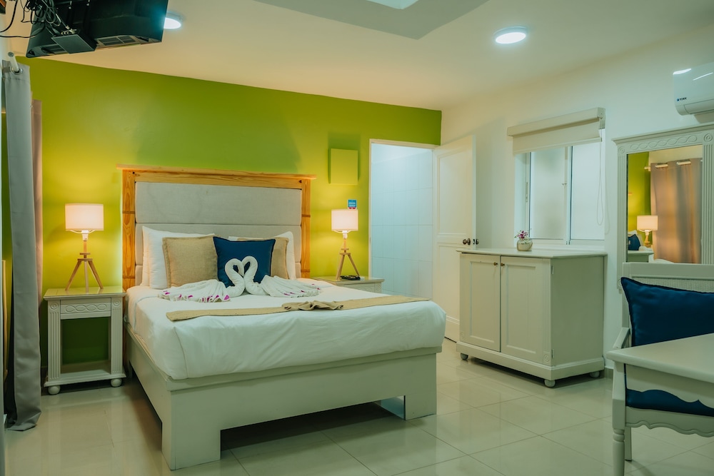 Standard Double Room, 1 Queen Bed