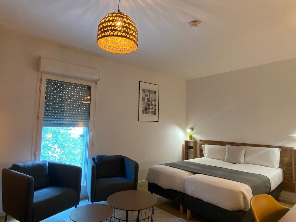 Family Suite, Multiple Beds photo 3