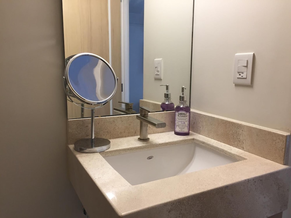 Double Room - Photo 21