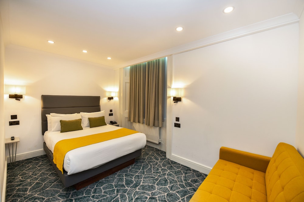 Junior Room, 1 Double Bed with Sofa bed photo 1