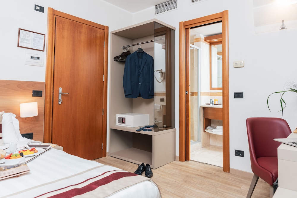 Single Room photo 1