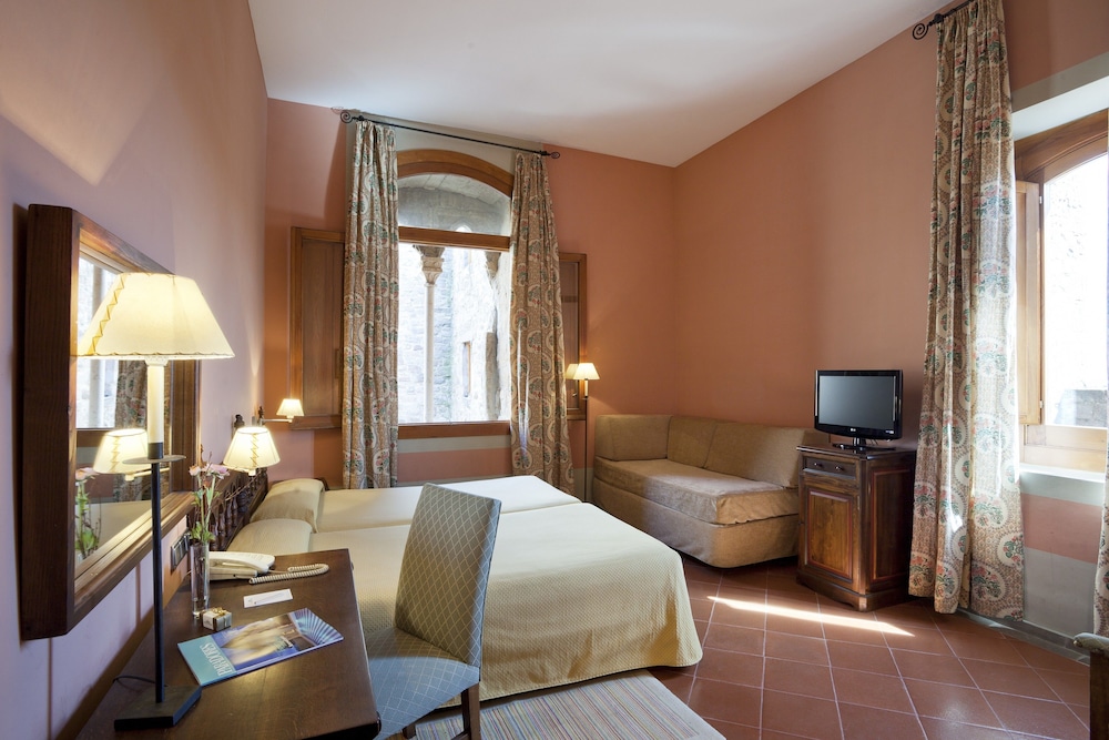 Standard Twin Room (3 Adults)