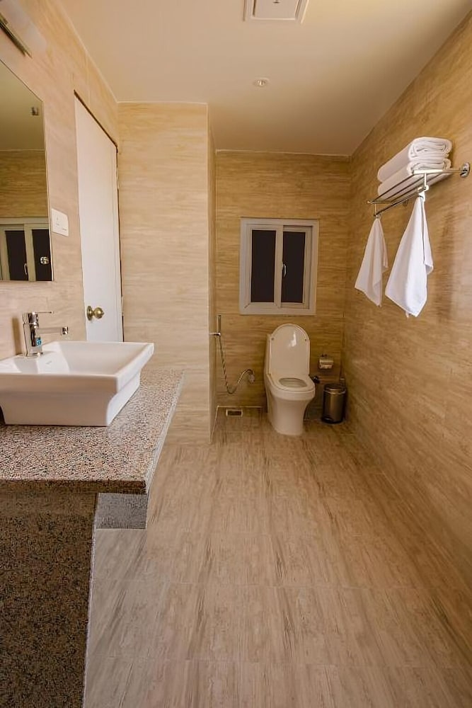 Family Deluxe Room - Photo 2