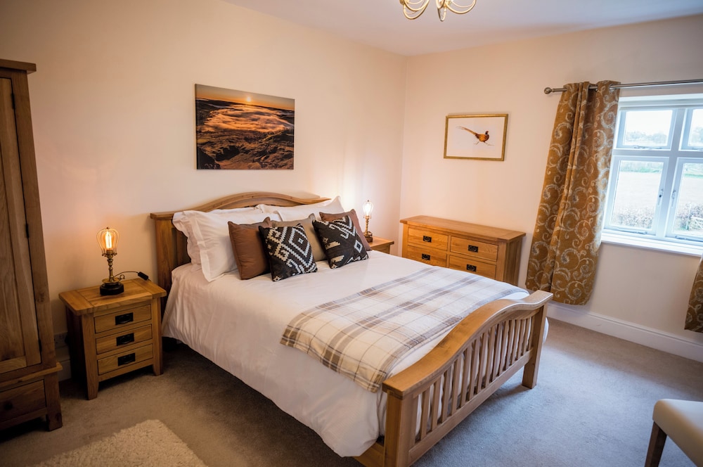 Classic Double or Twin Room, Garden View photo 2