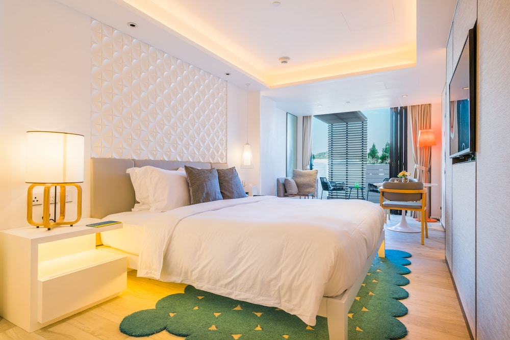 Deluxe Double Room, Balcony, Mountain View