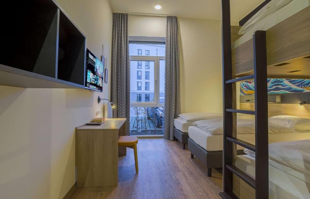 Deluxe Room, Multiple Beds - Photo 2